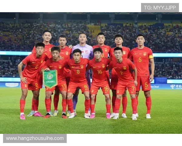 杭州足球队荣登足球技术排行榜第一名引发热议与关注